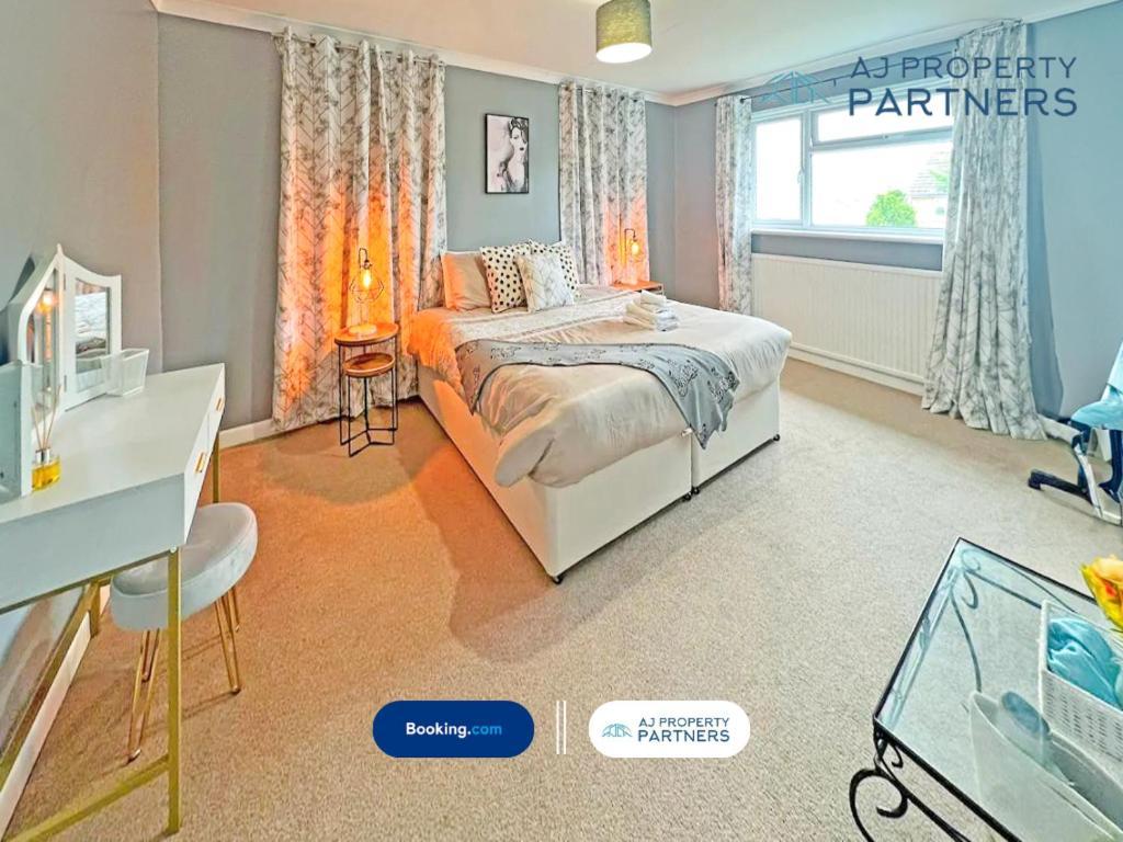 Premium Deal L Hill View Home L Last-Minute Offer L Cheltenham L Aj Properties L Perfect For Short Or Long Stays L 4Beds 4Bedrooms 外观 照片