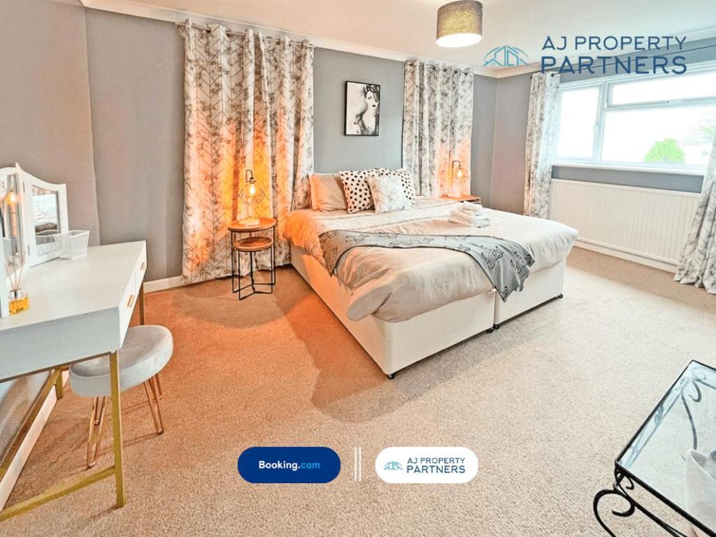 Premium Deal L Hill View Home L Last-Minute Offer L Cheltenham L Aj Properties L Perfect For Short Or Long Stays L 4Beds 4Bedrooms 外观 照片