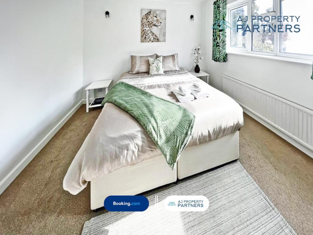 Premium Deal L Hill View Home L Last-Minute Offer L Cheltenham L Aj Properties L Perfect For Short Or Long Stays L 4Beds 4Bedrooms 外观 照片