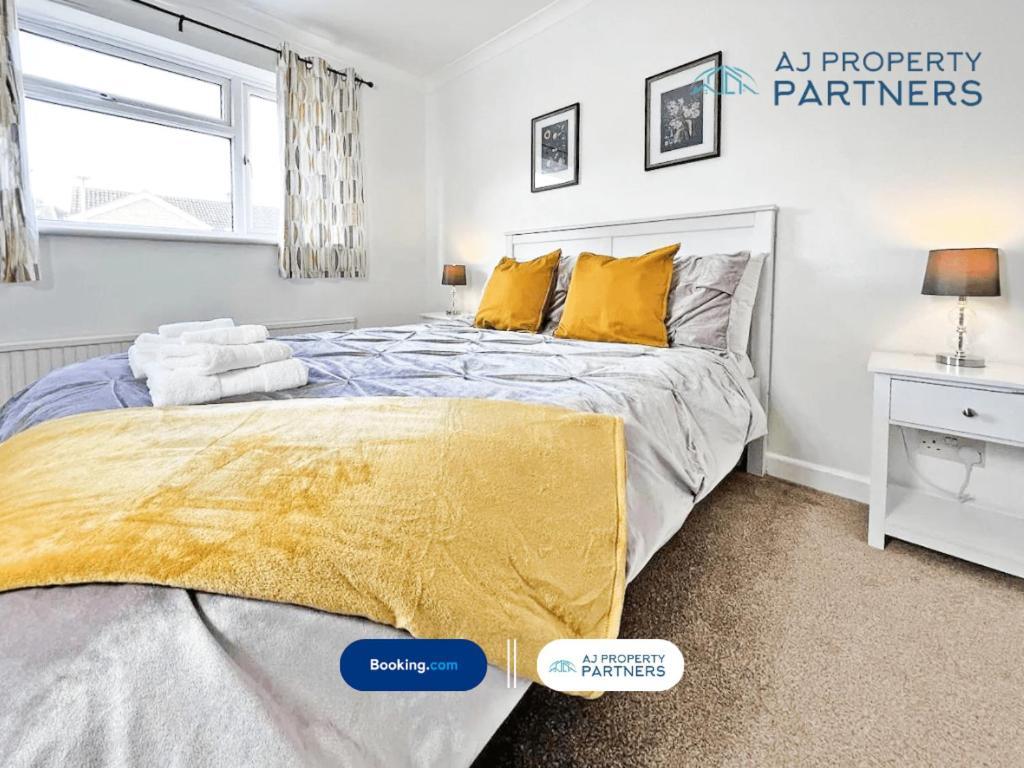 Premium Deal L Hill View Home L Last-Minute Offer L Cheltenham L Aj Properties L Perfect For Short Or Long Stays L 4Beds 4Bedrooms 外观 照片